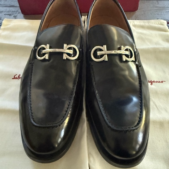 Salvatore Ferragamo Gustav Black Loafers — 12 EE — Worn Once Full Set + Receipt - Picture 4 of 12